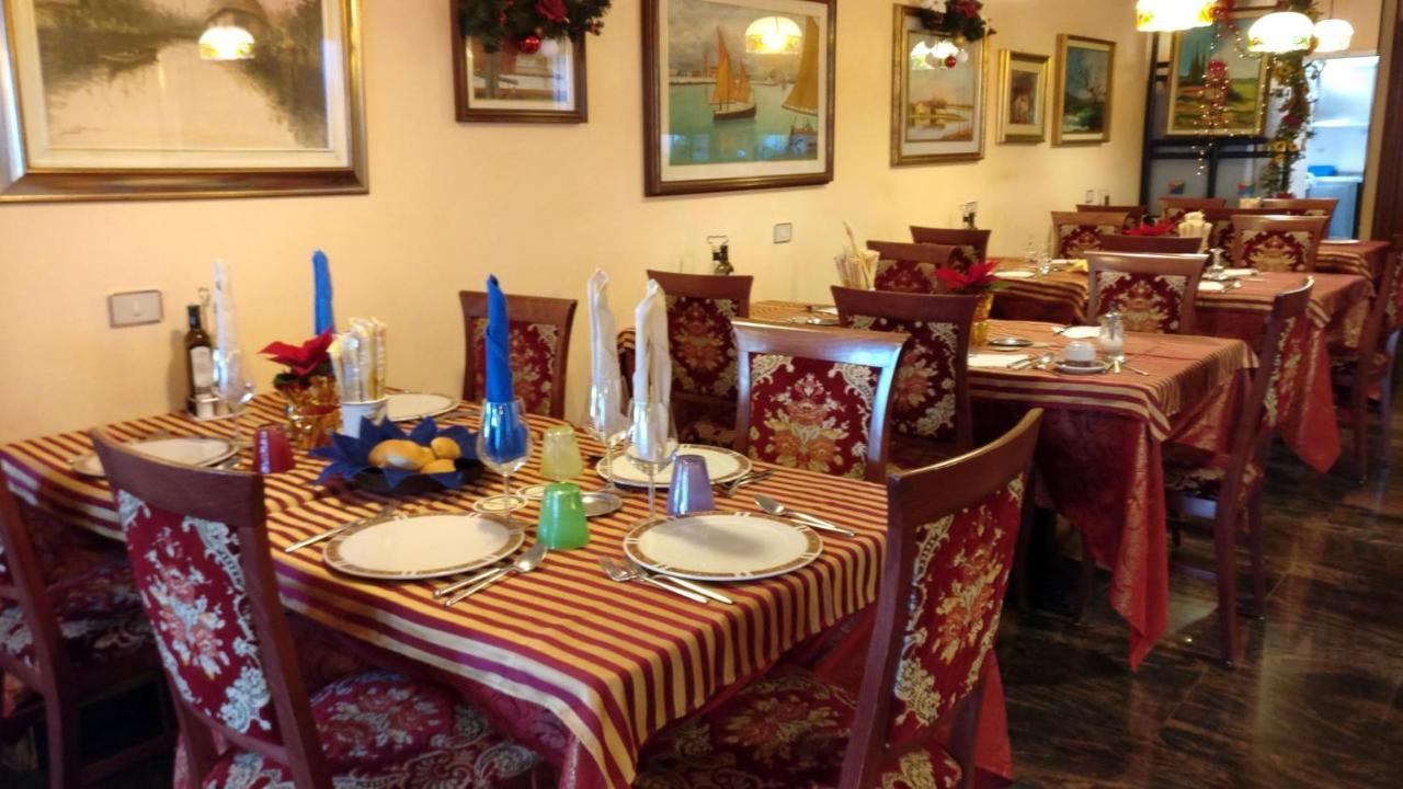 Albergo Ristorante Fabrizio กาออร์เล ภายนอก รูปภาพ
