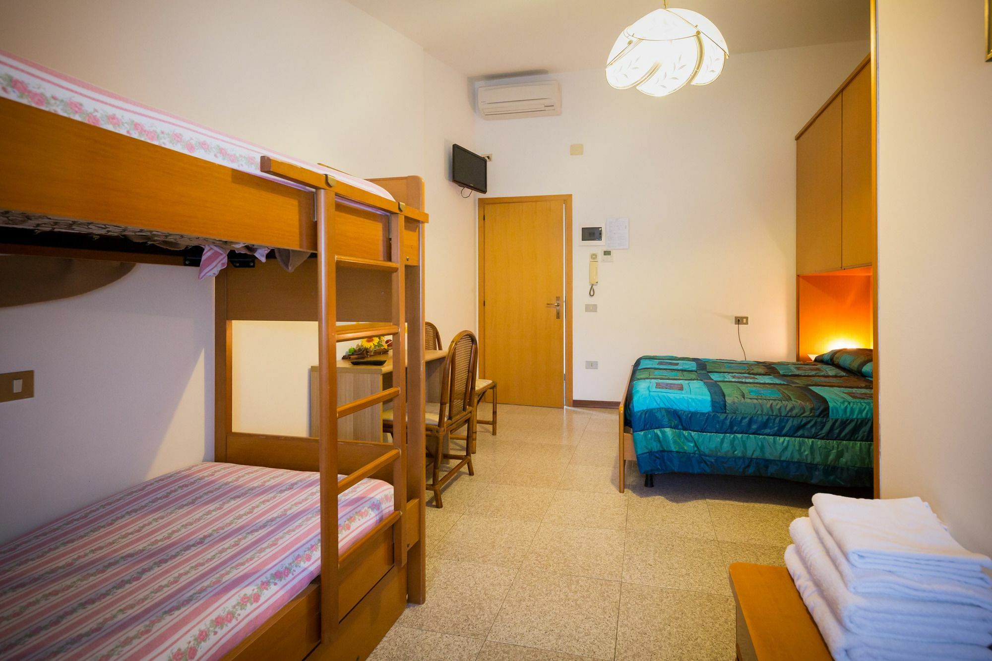 Albergo Ristorante Fabrizio กาออร์เล ภายนอก รูปภาพ